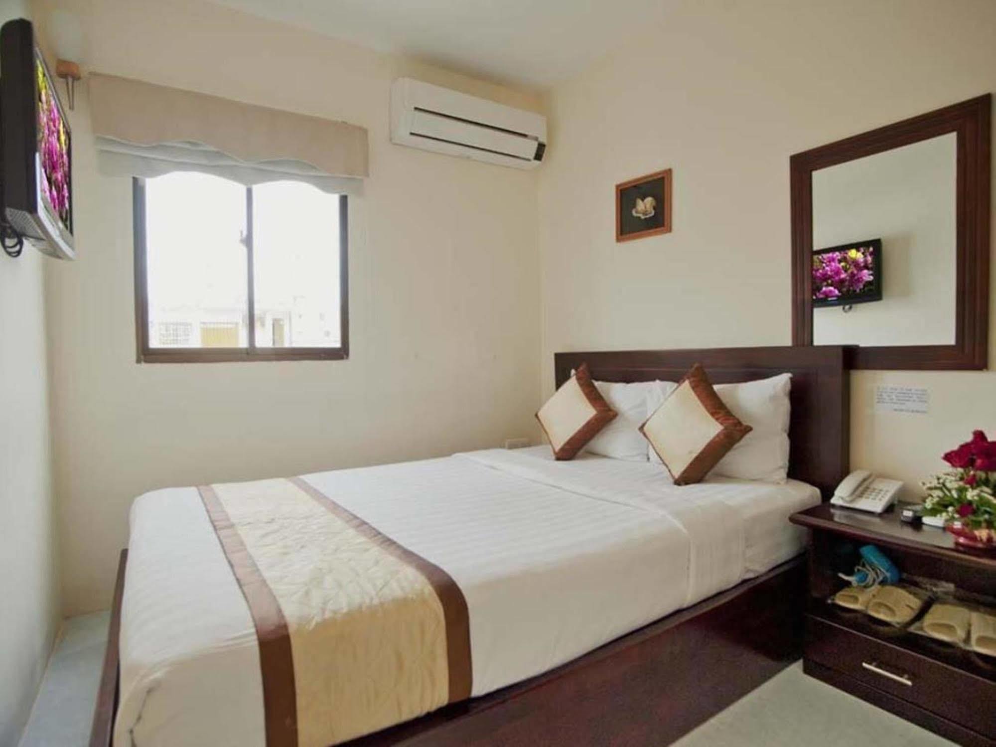 Oyo 438 Small Bay Hotel Ho Chi Minh-byen Eksteriør bilde