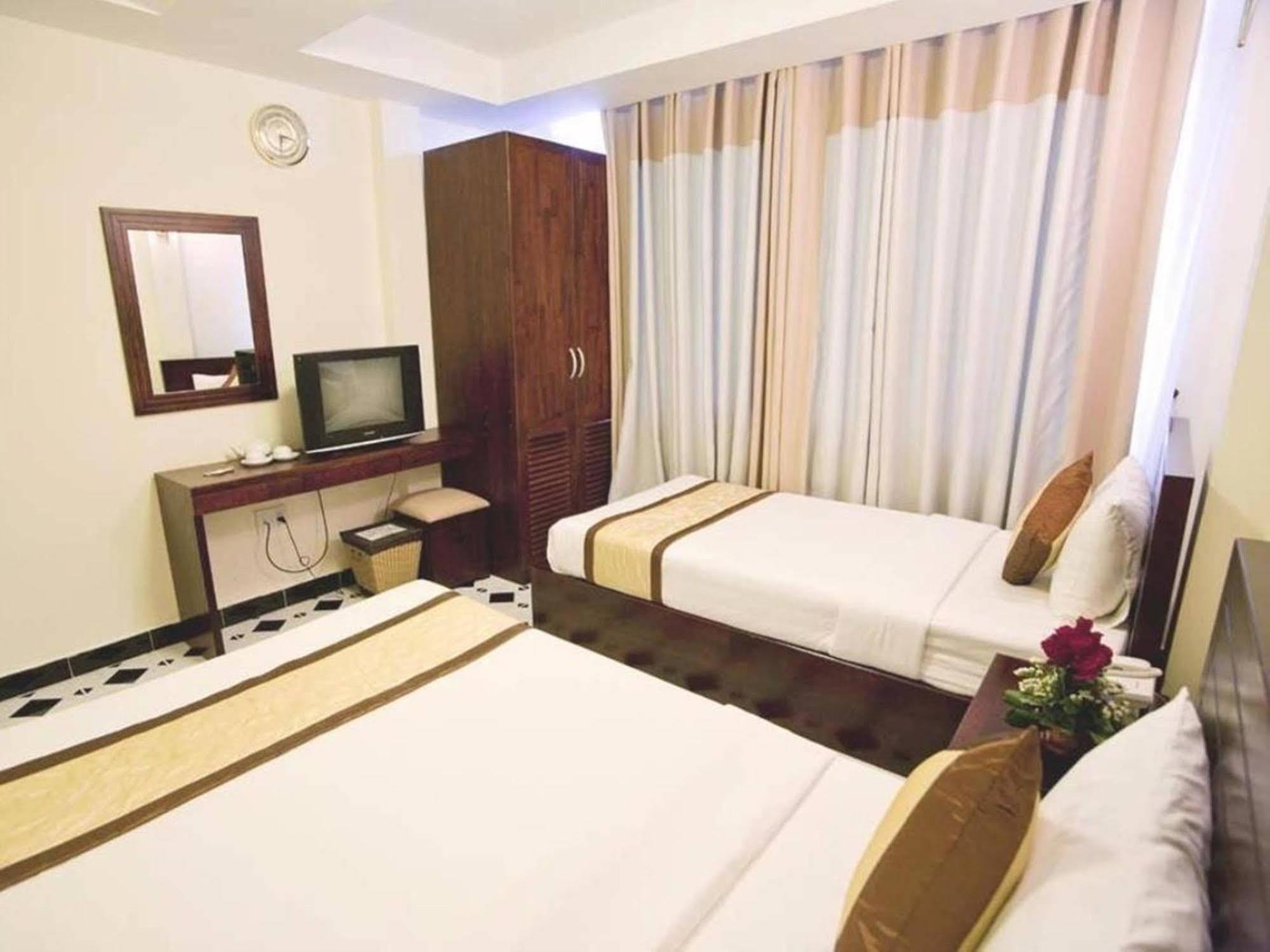 Oyo 438 Small Bay Hotel Ho Chi Minh-byen Eksteriør bilde