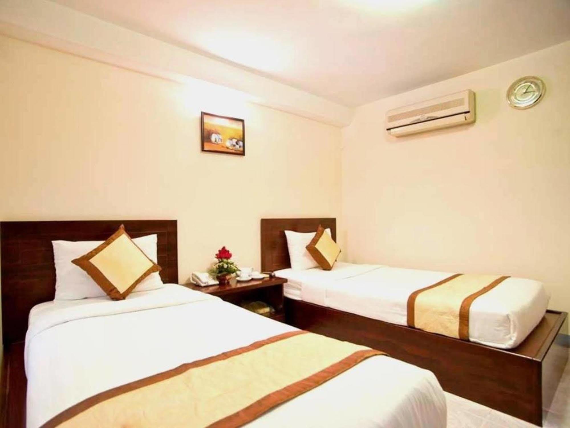 Oyo 438 Small Bay Hotel Ho Chi Minh-byen Eksteriør bilde