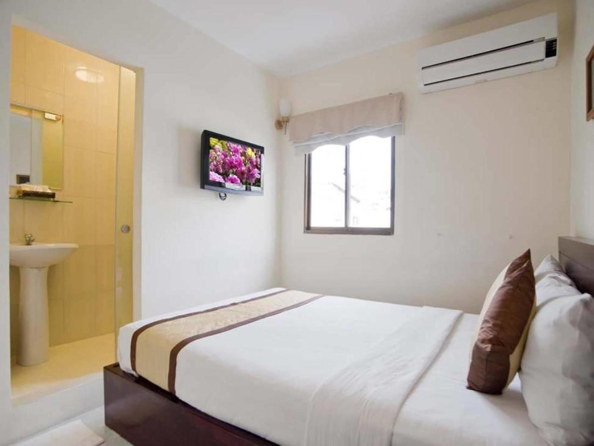 Oyo 438 Small Bay Hotel Ho Chi Minh-byen Eksteriør bilde