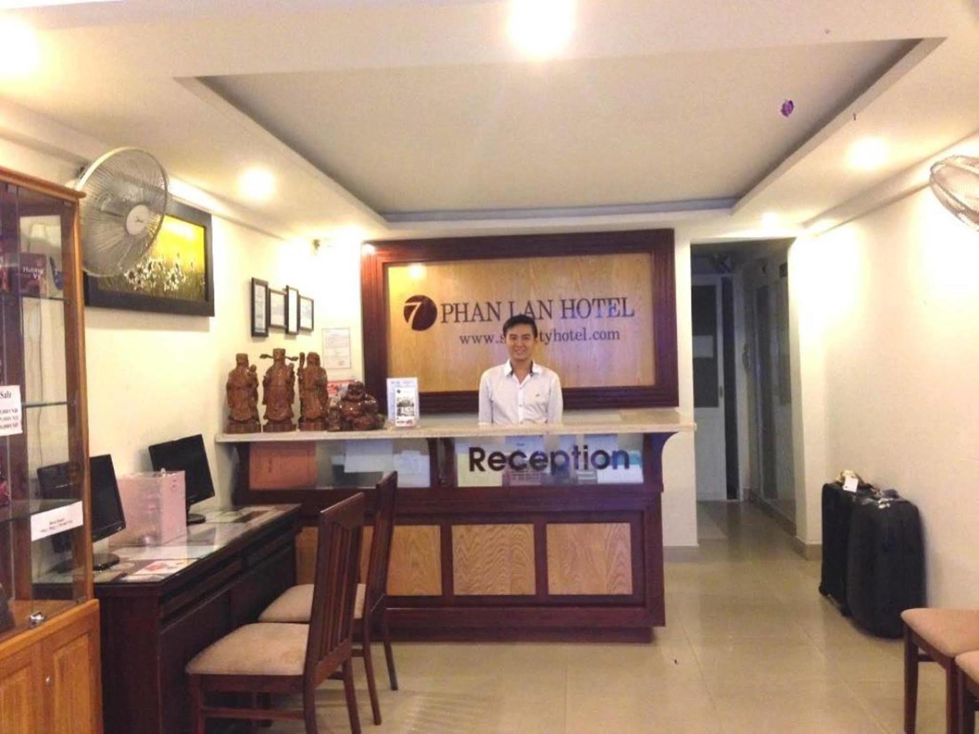 Oyo 438 Small Bay Hotel Ho Chi Minh-byen Eksteriør bilde