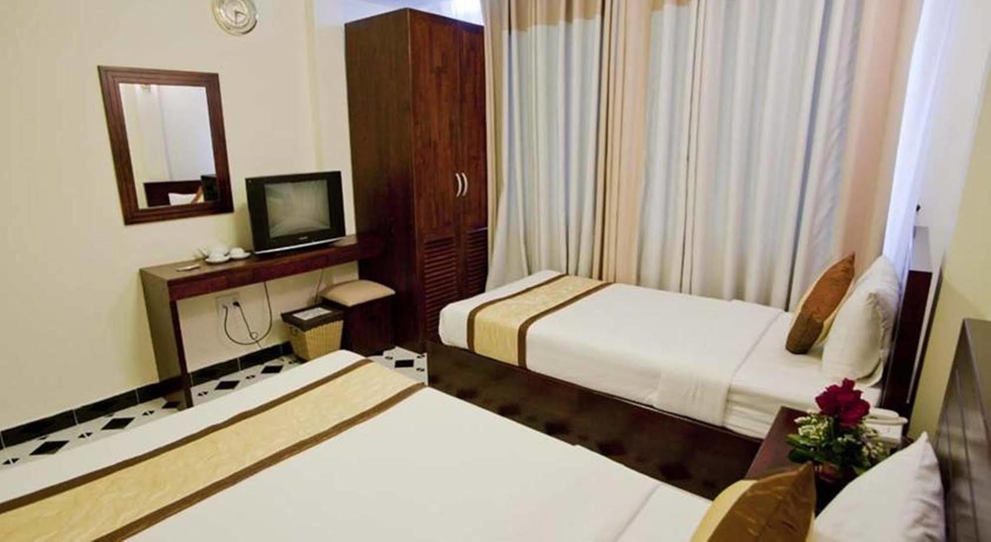Oyo 438 Small Bay Hotel Ho Chi Minh-byen Eksteriør bilde